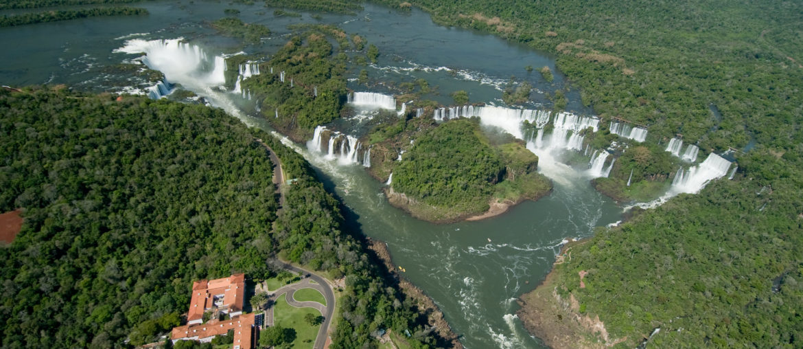 Foz do Iguaçu, ______ de 2005