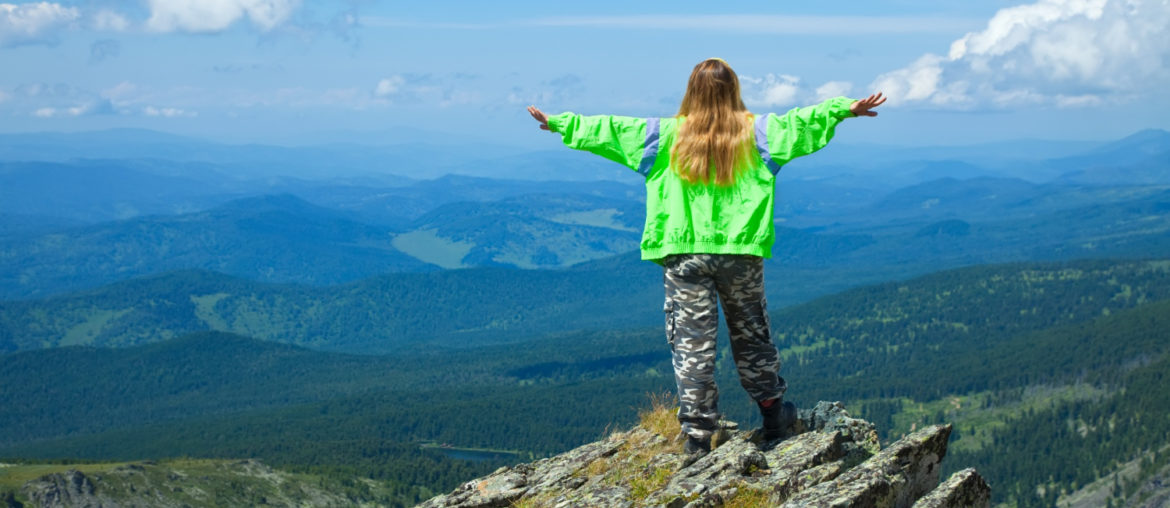 Anorak Feminino: Conheça Diferentes Marcas e Modelos