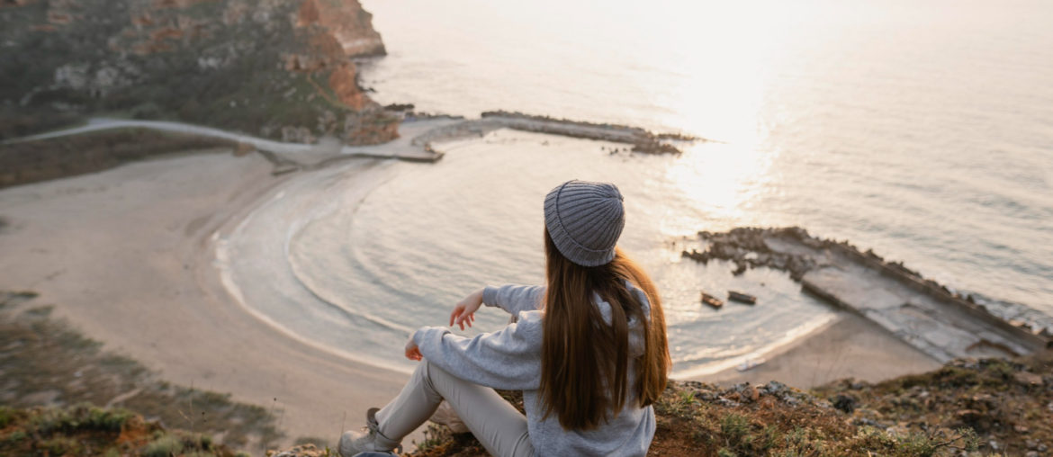 Como Tirar Foto Sozinha: Dicas para Arrasar nos Registros de Viagem